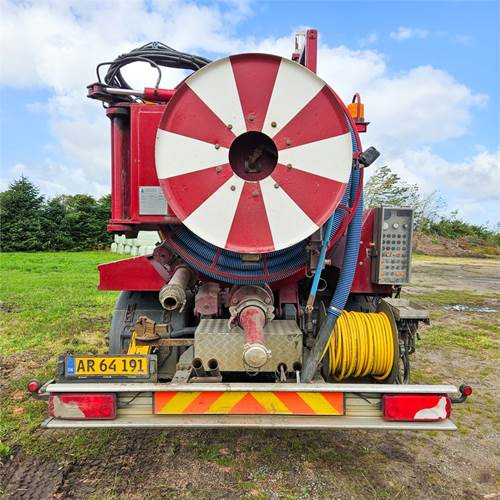 Scania P250 - 真空车:图2 Scania P250 - 真空车:图2