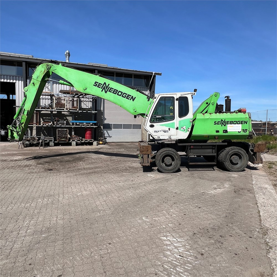Sennebogen 818 M - 垃圾/ 工业叉装车:图3 Sennebogen 818 M - 垃圾/ 工业叉装车:图3