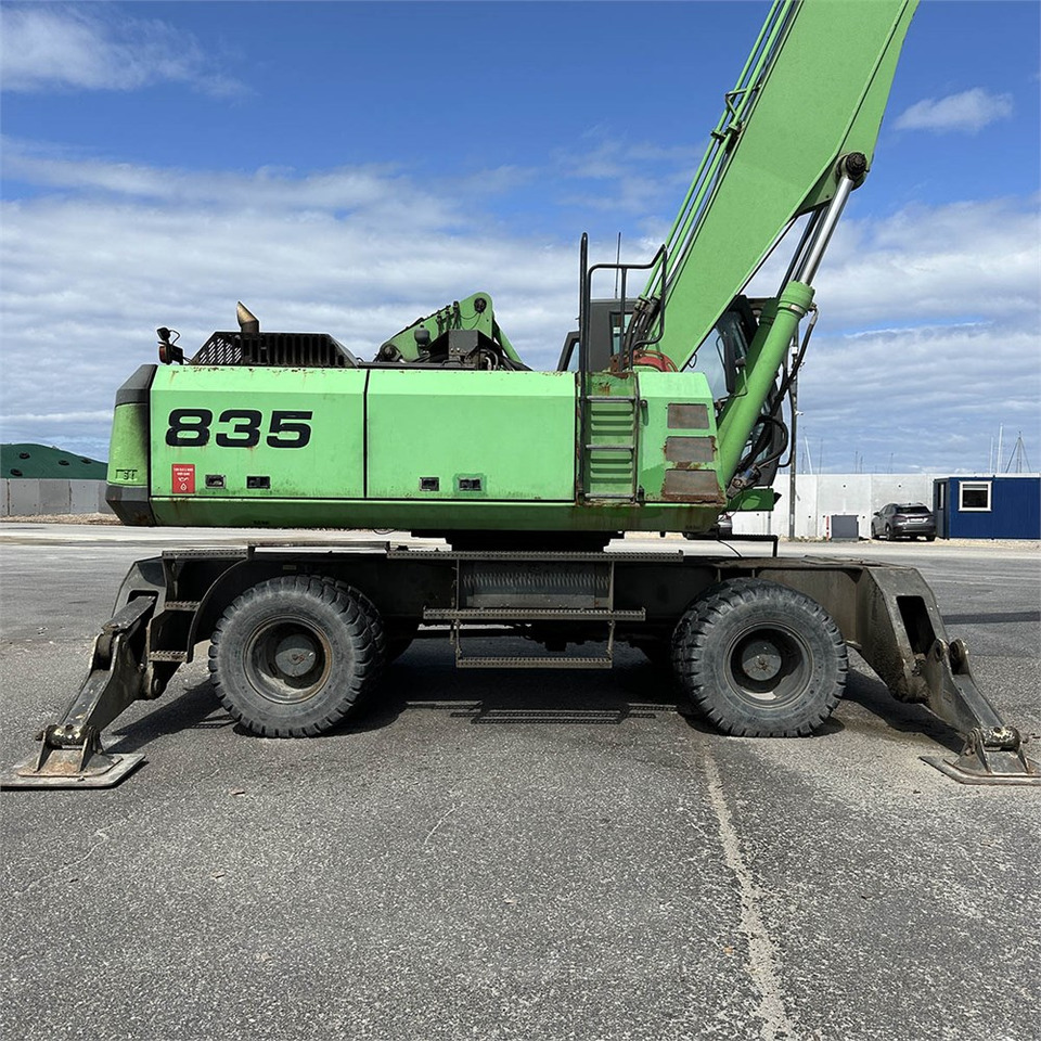 Sennebogen 835M - 垃圾/ 工业叉装车:图3 Sennebogen 835M - 垃圾/ 工业叉装车:图3