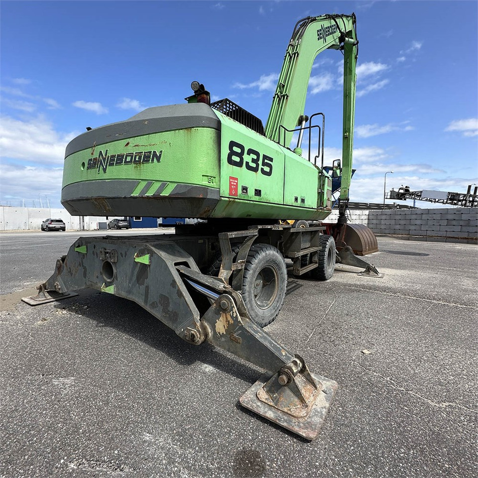 Sennebogen 835M - 垃圾/ 工业叉装车:图4 Sennebogen 835M - 垃圾/ 工业叉装车:图4