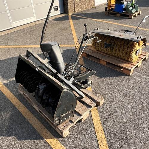 Stiga PA 501 Sweeper - 园林割草机:图2 Stiga PA 501 Sweeper - 园林割草机:图2