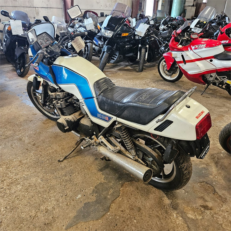 Suzuki GSX 1100 ES - 摩托车:图5 Suzuki GSX 1100 ES - 摩托车:图5