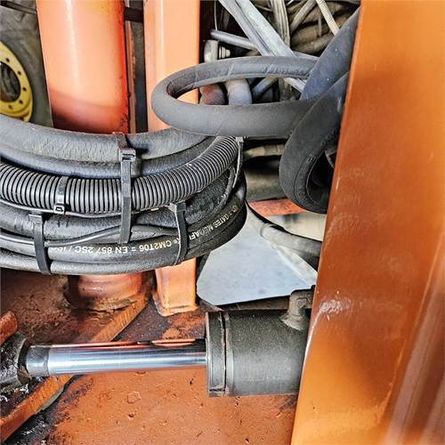 轮式装载机 Terex TL100：图35