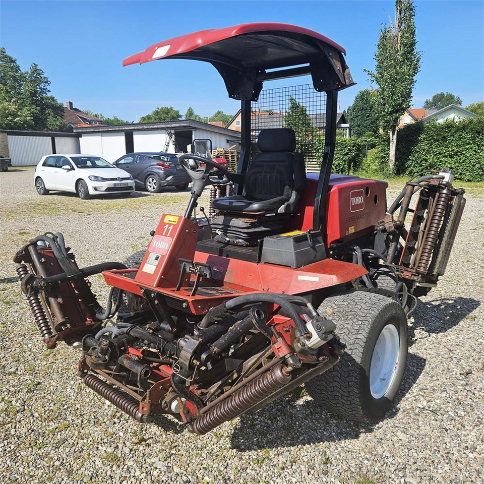 Toro Reelmaster 6700-D - 园林割草机:图4 Toro Reelmaster 6700-D - 园林割草机:图4