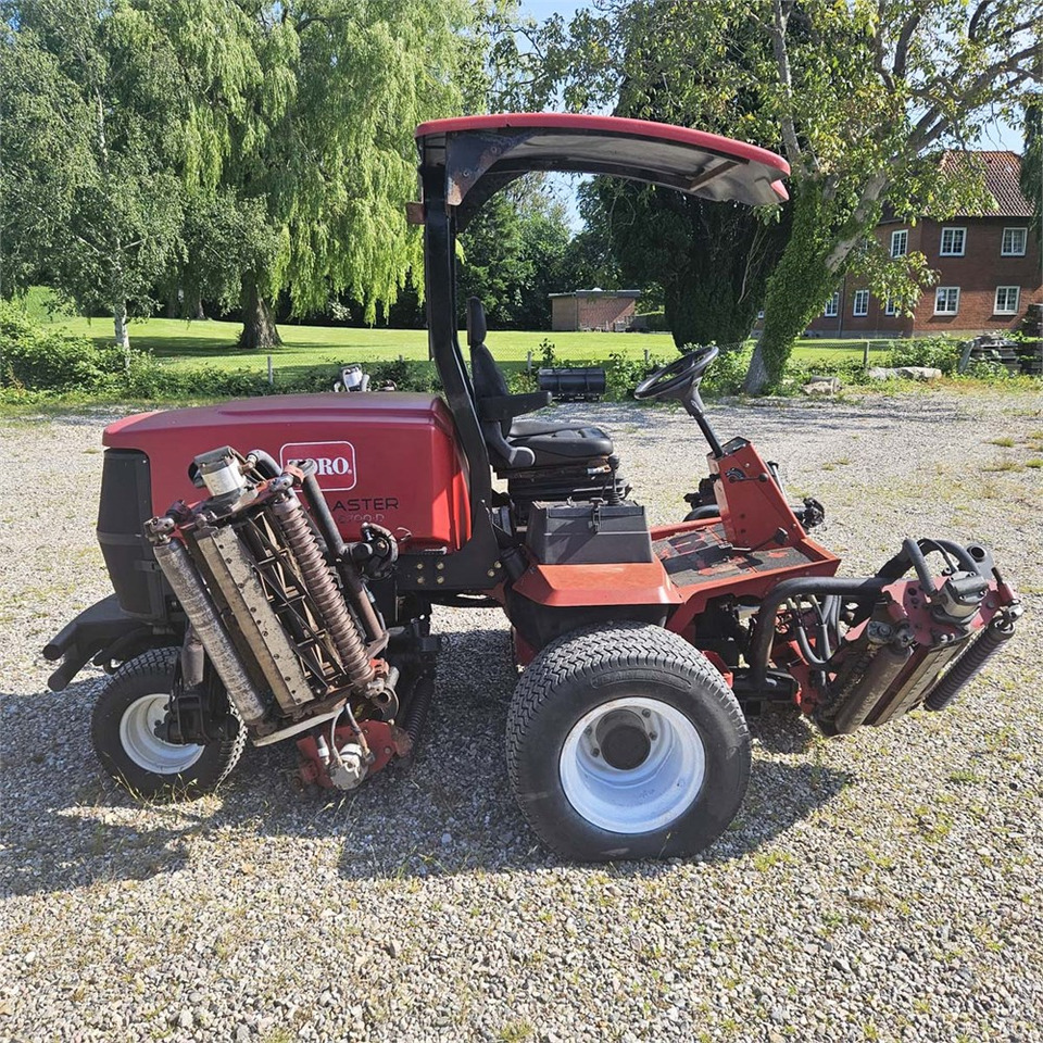 Toro Reelmaster 6700-D - 园林割草机:图3 Toro Reelmaster 6700-D - 园林割草机:图3