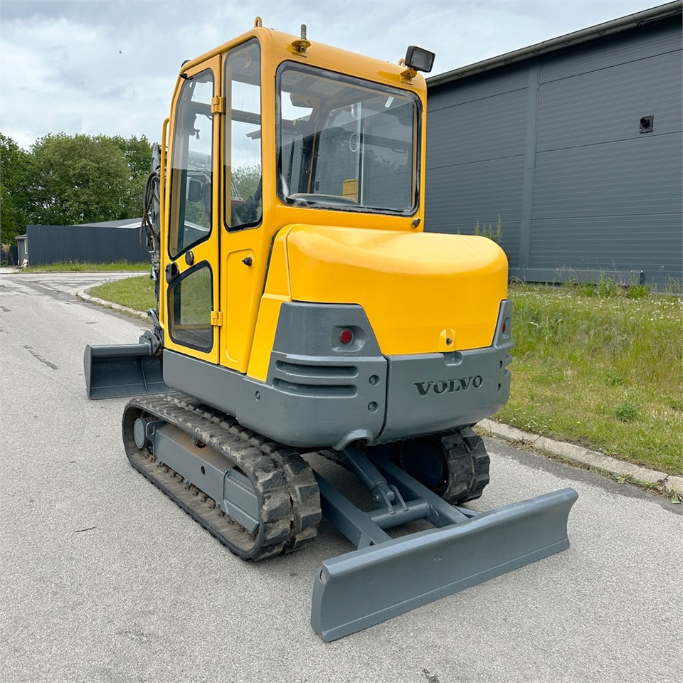 Volvo EC25 (281) - 小型挖掘机:图5 Volvo EC25 (281) - 小型挖掘机:图5