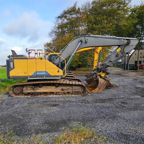Volvo EC300 EL - 履带式挖掘机:图2 Volvo EC300 EL - 履带式挖掘机:图2