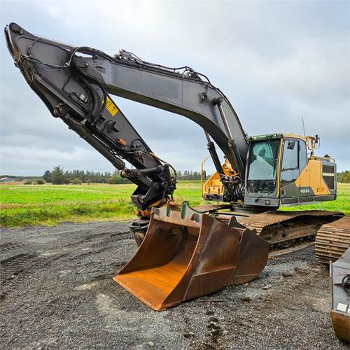Volvo EC300 EL - 履带式挖掘机:图3 Volvo EC300 EL - 履带式挖掘机:图3