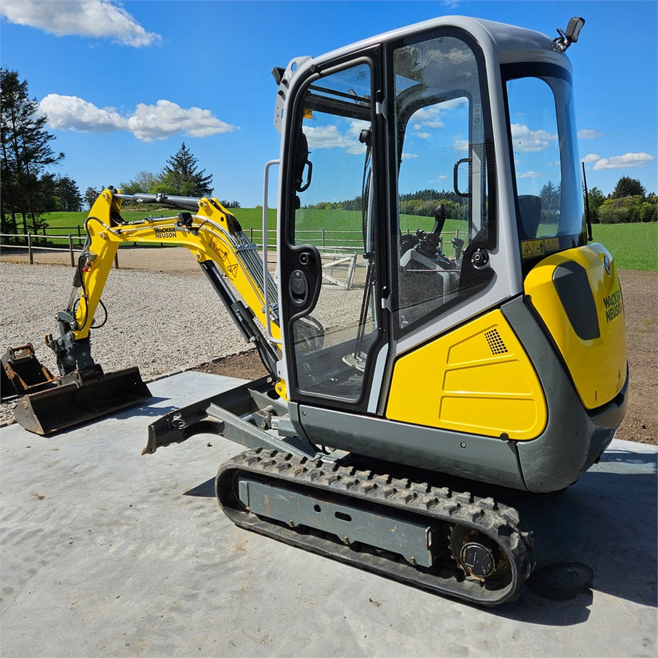Wacker Neuson ET18 - 小型挖掘机:图3 Wacker Neuson ET18 - 小型挖掘机:图3