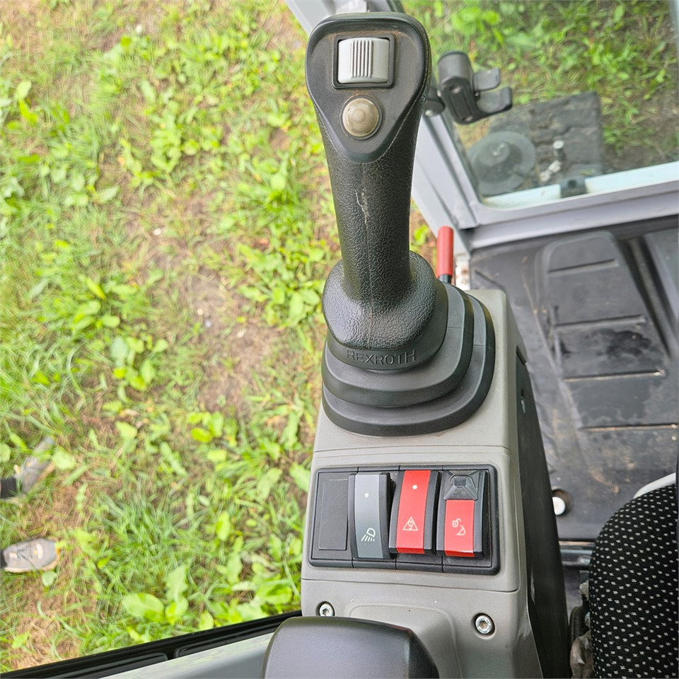 小型挖掘机 Wacker Neuson ET35:图13 小型挖掘机 Wacker Neuson ET35:图13