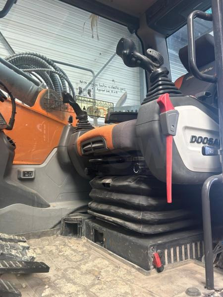 Doosan DX 235 LCR-5 - 履带式挖掘机:图4 Doosan DX 235 LCR-5 - 履带式挖掘机:图4