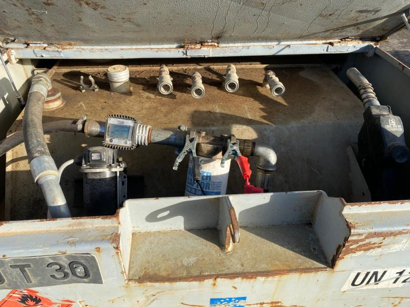 EMILIANA CUVE A CARBURANT 980 E - 建筑设备:图3 EMILIANA CUVE A CARBURANT 980 E - 建筑设备:图3