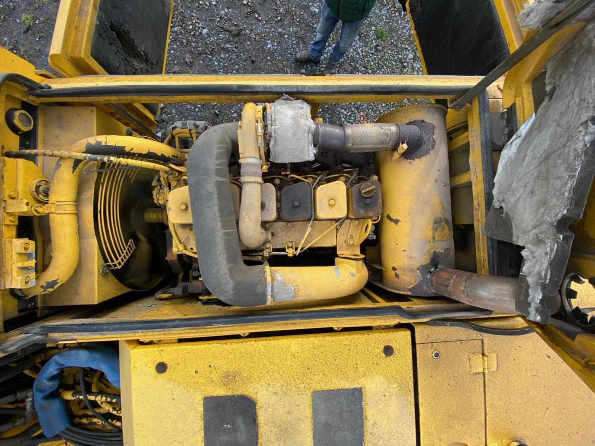 轮式挖掘机 Furukawa W 735:图23 轮式挖掘机 Furukawa W 735:图23