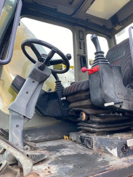 轮式挖掘机 Furukawa W 735:图10 轮式挖掘机 Furukawa W 735:图10