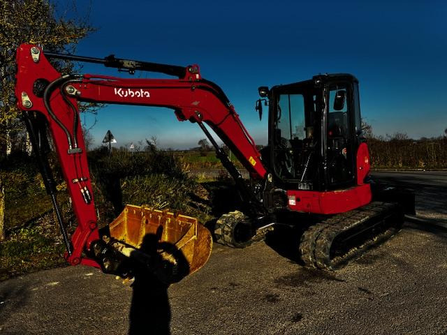 Kubota U 48-4 - 小型挖掘机:图1 Kubota U 48-4 - 小型挖掘机:图1
