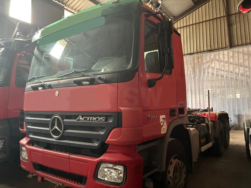 Mercedes 6X4 ACTROS 3341 - 吊钩升降车:图1 Mercedes 6X4 ACTROS 3341 - 吊钩升降车:图1