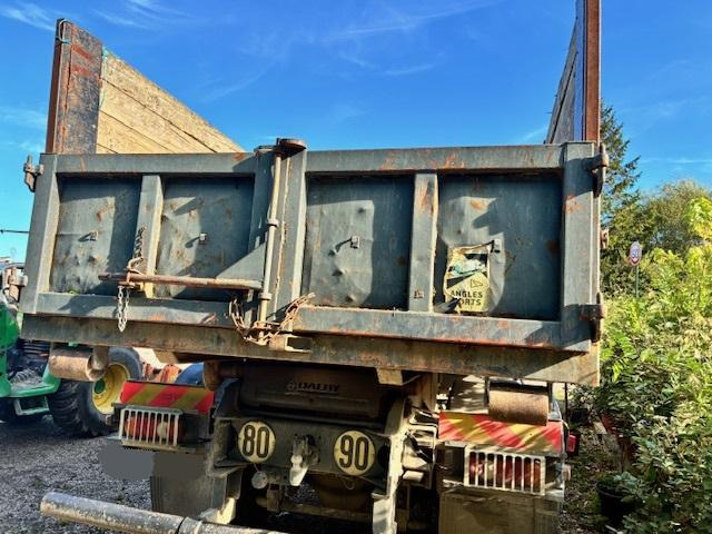 Nissan ATLEON 150.25 - 吊钩升降车, 起重车:图5 Nissan ATLEON 150.25 - 吊钩升降车, 起重车:图5