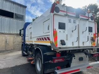 Scania G 360 - 道路清扫机:图3 Scania G 360 - 道路清扫机:图3