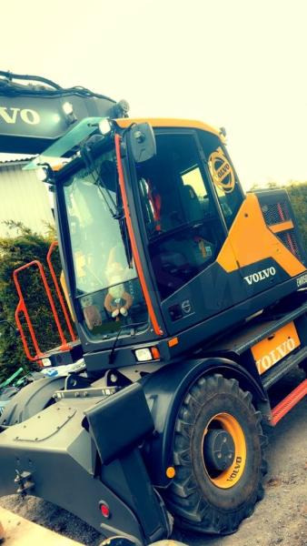 Volvo EWR 150 - 轮式挖掘机:图4 Volvo EWR 150 - 轮式挖掘机:图4