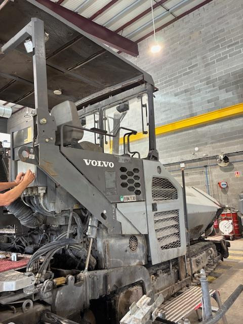 Volvo P6820C - 沥青铺路机:图4 Volvo P6820C - 沥青铺路机:图4