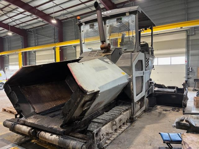 Volvo P6820C - 沥青铺路机:图1 Volvo P6820C - 沥青铺路机:图1