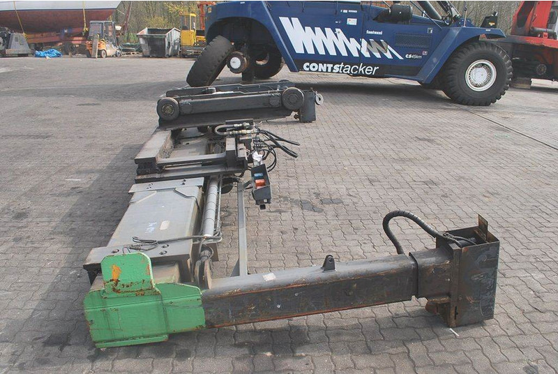 Kalmar 20-40 feet Sidespreader - 材料装卸设备:图1 Kalmar 20-40 feet Sidespreader - 材料装卸设备:图1