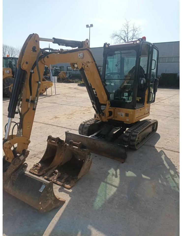 CAT 302.7 - 履带式挖掘机:图1 CAT 302.7 - 履带式挖掘机:图1
