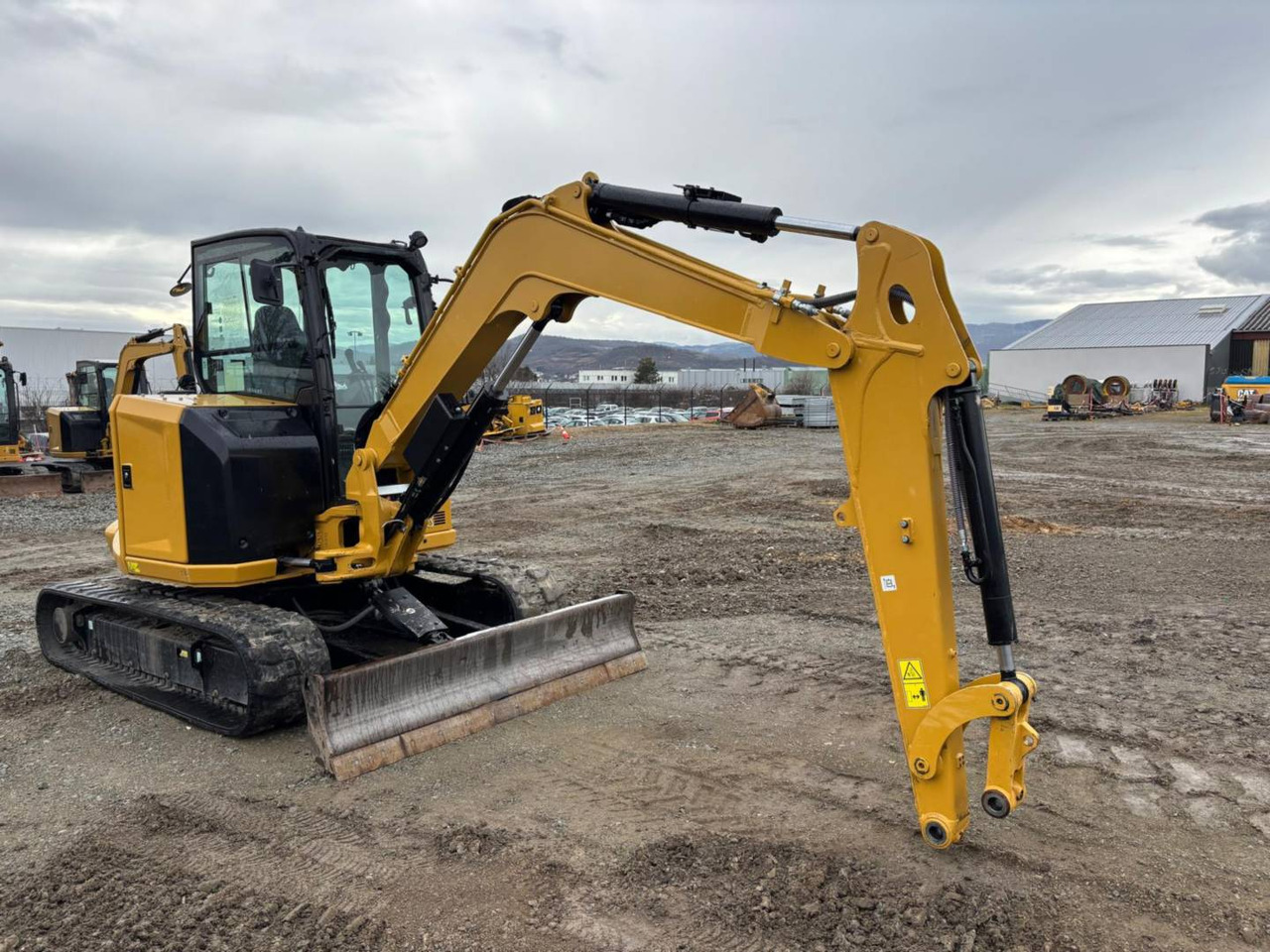 CAT 305 - 履带式挖掘机:图1 CAT 305 - 履带式挖掘机:图1