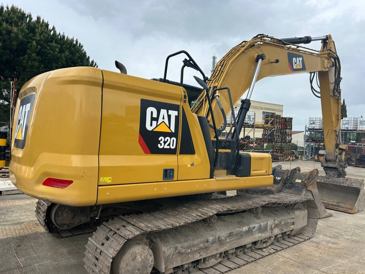 CAT 320 - 履带式挖掘机:图4 CAT 320 - 履带式挖掘机:图4