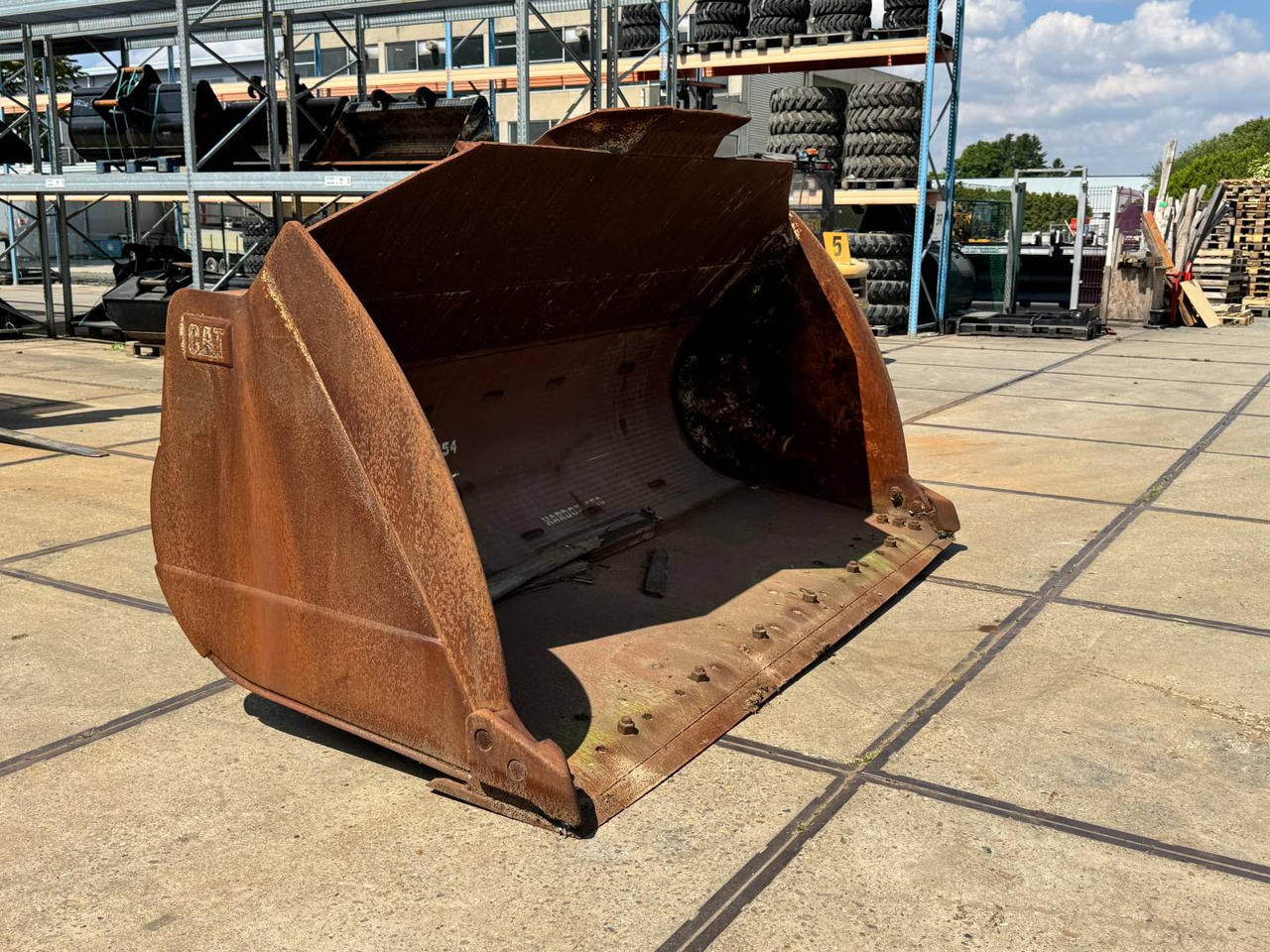 CAT BUCKET GP / 5 CU M / FOR FUSION COUPLER - 铲斗:图2 CAT BUCKET GP / 5 CU M / FOR FUSION COUPLER - 铲斗:图2