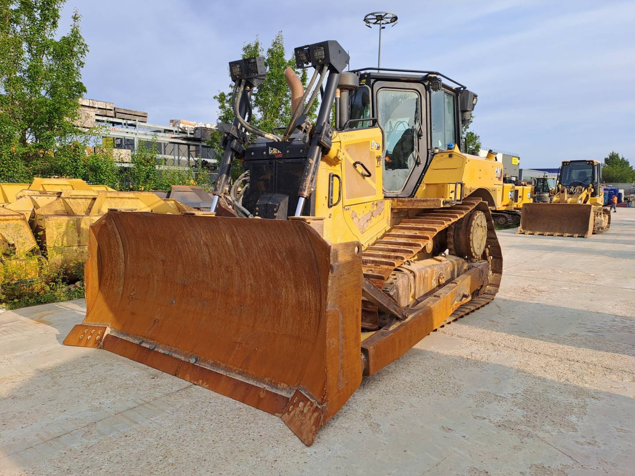 CAT D6 XE - 推土机:图1 CAT D6 XE - 推土机:图1