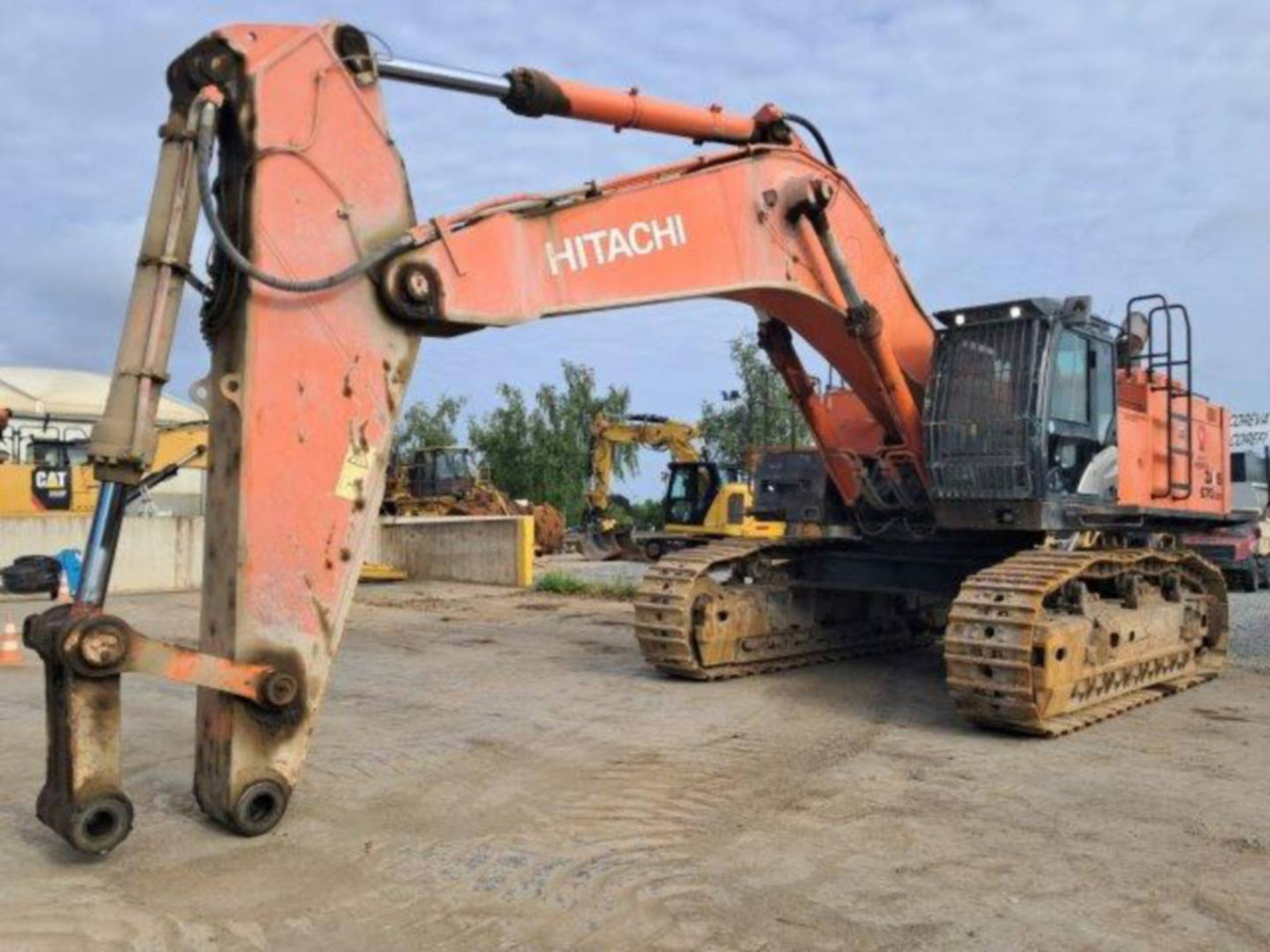 HITACHI ZX 670 45 - 履带式挖掘机:图1 HITACHI ZX 670 45 - 履带式挖掘机:图1