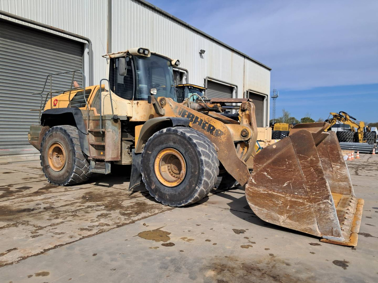 LIEBHERR L580 - 轮式装载机:图3 LIEBHERR L580 - 轮式装载机:图3