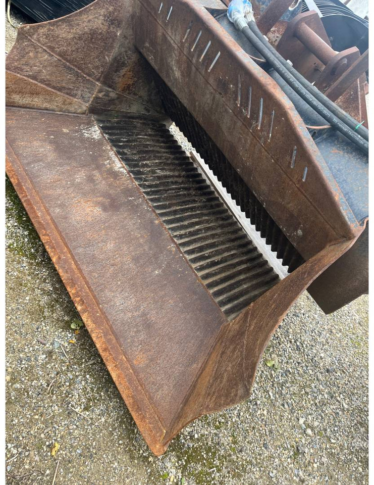 M B MANUFACTURING MB/L160/S2 - 铲斗:图3 M B MANUFACTURING MB/L160/S2 - 铲斗:图3