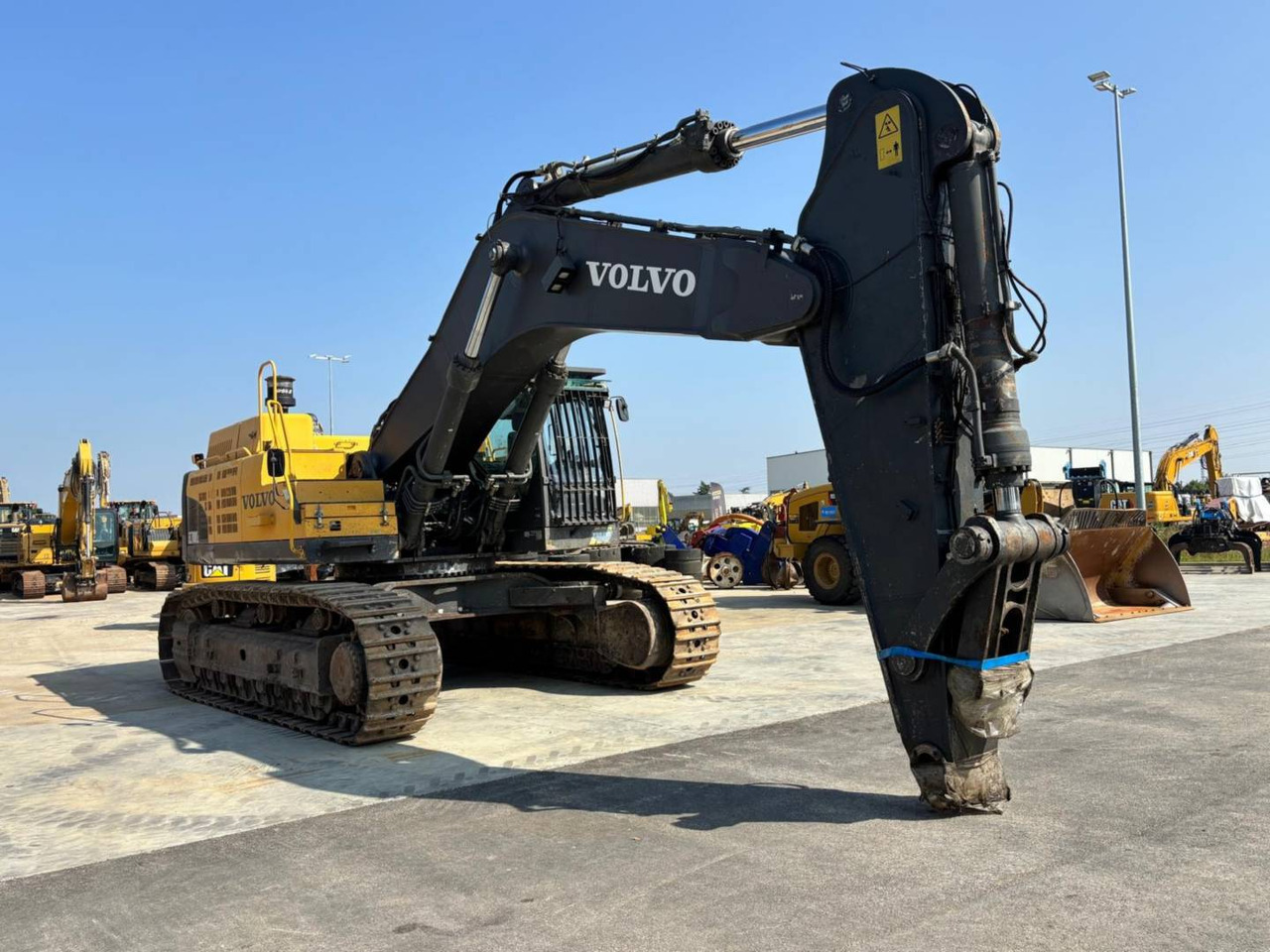 VOLVO CONSTRUCTION EQUIPMENT EC700 CL - 履带式挖掘机:图1 VOLVO CONSTRUCTION EQUIPMENT EC700 CL - 履带式挖掘机:图1