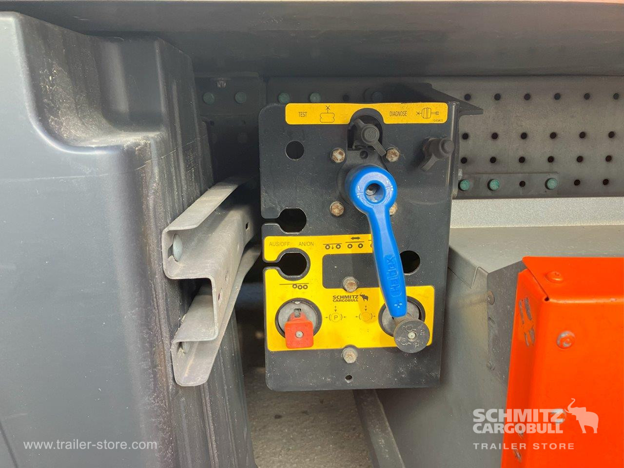 SCHMITZ Semiremolque Frigo Standard - 等温半拖车:图3 SCHMITZ Semiremolque Frigo Standard - 等温半拖车:图3