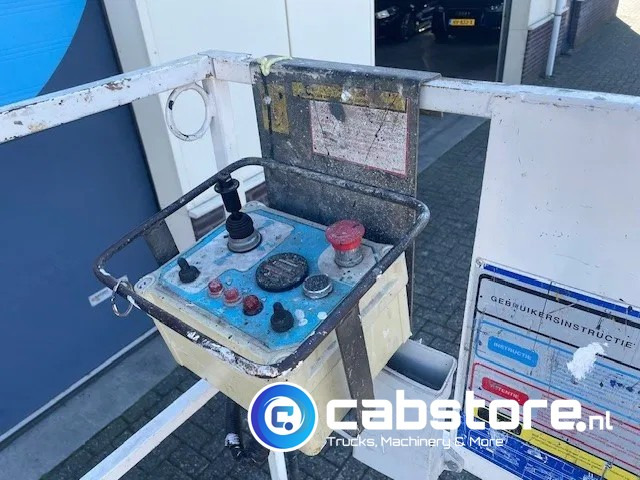 Iteco IG 4080 Schaarhoogwerker Abeitsbuhne - Skylift - Year 2001 - High 6.2 meter - 剪式升降机:图4 Iteco IG 4080 Schaarhoogwerker Abeitsbuhne - Skylift - Year 2001 - High 6.2 meter - 剪式升降机:图4