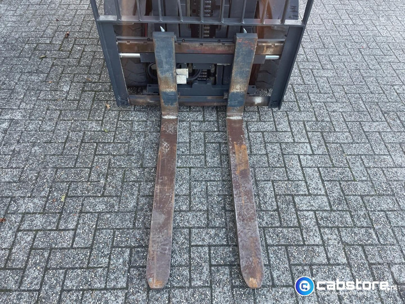 Linde H35D-02  Heftruck - Bouwjaar 2013 - Draaiuren 6892 - Diesel - Side Shift - Freelift - Doorrij hoogte 217 cm !! - 柴油叉车:图5 Linde H35D-02  Heftruck - Bouwjaar 2013 - Draaiuren 6892 - Diesel - Side Shift - Freelift - Doorrij hoogte 217 cm !! - 柴油叉车:图5