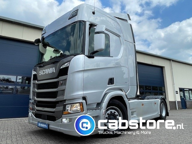 Scania R450 A4X2NA Highline Euro 6 - Retarder - Differentieelslot - Bouwjaar 11-2018 - Only Km 549.880 - APK tot 03-2026 - 牵引车:图2 Scania R450 A4X2NA Highline Euro 6 - Retarder - Differentieelslot - Bouwjaar 11-2018 - Only Km 549.880 - APK tot 03-2026 - 牵引车:图2