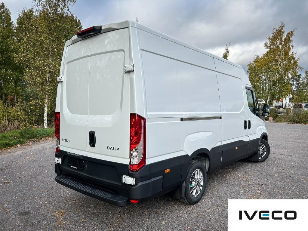 Iveco Daily 35S16A8V 12m3 - 无侧窗厢式货车:图4 Iveco Daily 35S16A8V 12m3 - 无侧窗厢式货车:图4