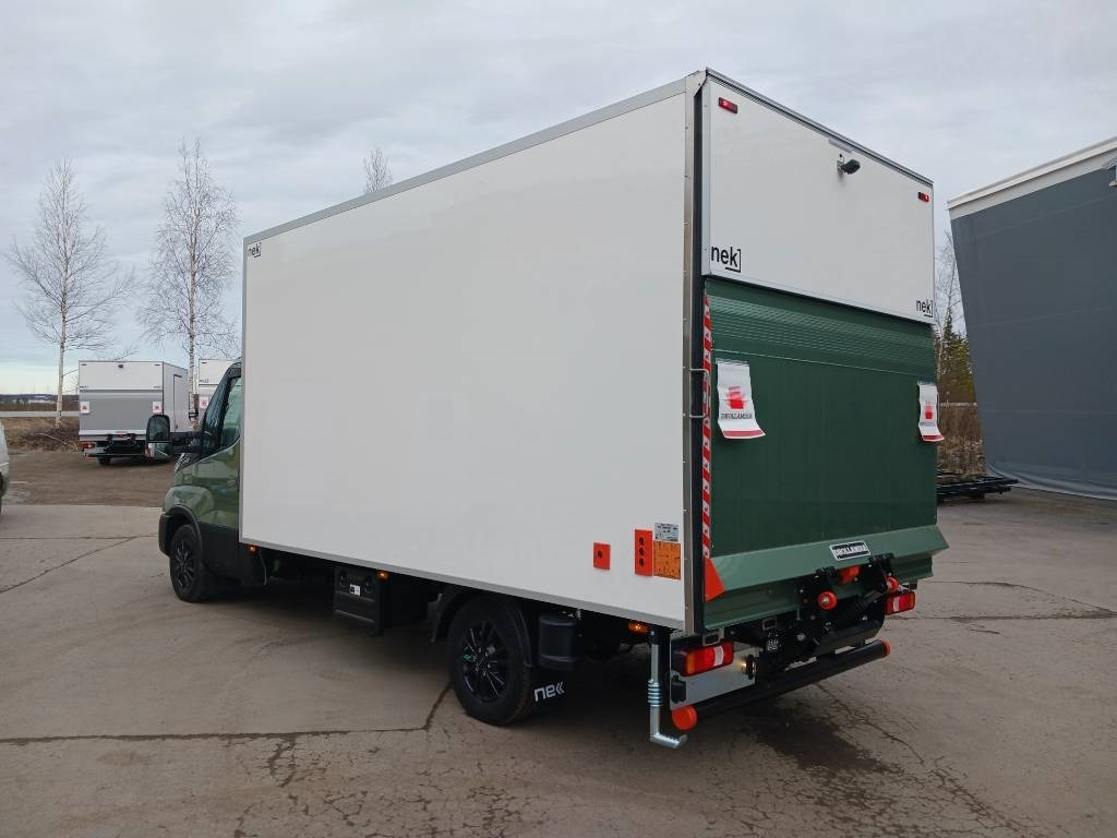 Iveco Daily 35S18A8 - 无侧窗厢式货车:图3 Iveco Daily 35S18A8 - 无侧窗厢式货车:图3