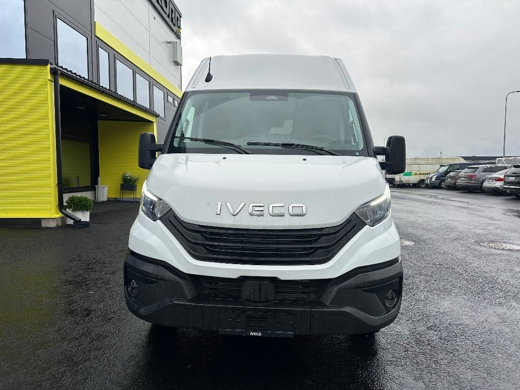 Iveco Daily 50C18A8 16m3 - 无侧窗厢式货车:图2 Iveco Daily 50C18A8 16m3 - 无侧窗厢式货车:图2