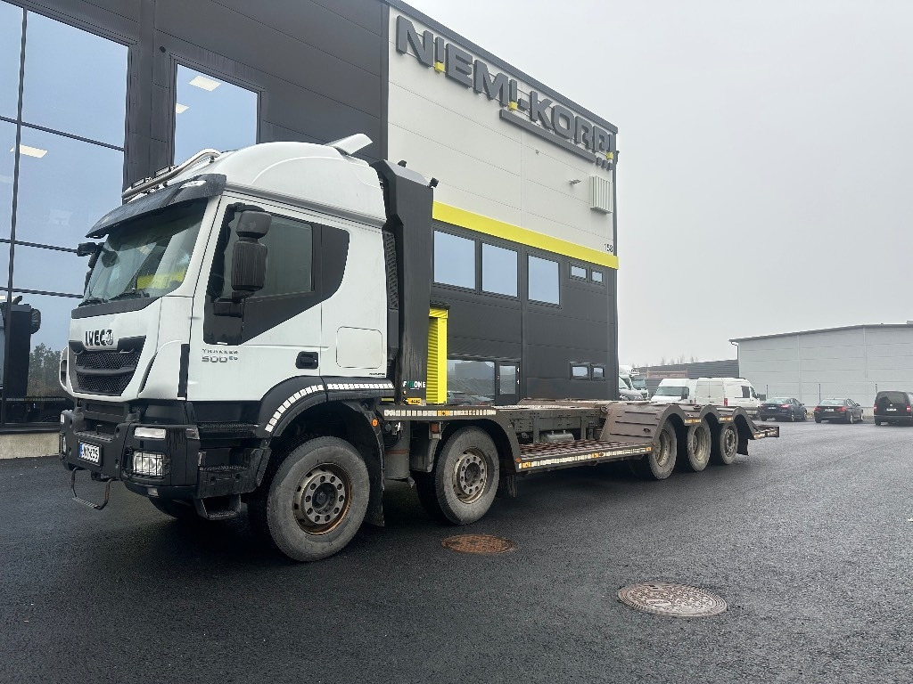 Iveco Trakker AT410T500 10x4 - 木材运输车:图1 Iveco Trakker AT410T500 10x4 - 木材运输车:图1