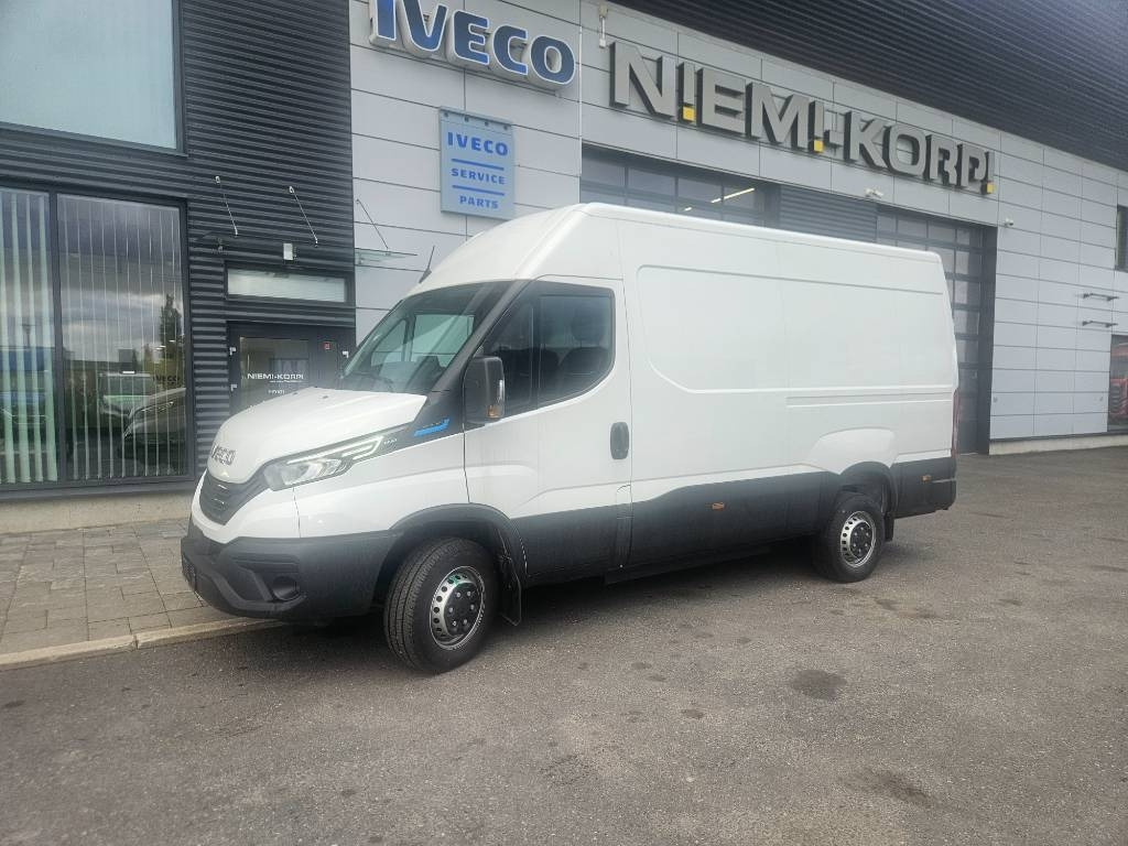 Iveco eDaily 42S14 12m3 - 无侧窗厢式货车, 电动小型货车:图1 Iveco eDaily 42S14 12m3 - 无侧窗厢式货车, 电动小型货车:图1