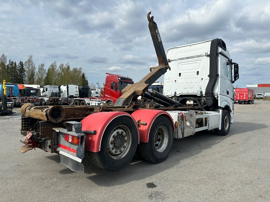 Mercedes-Benz Actros 2551 6x2*4 - 吊钩升降车:图4 Mercedes-Benz Actros 2551 6x2*4 - 吊钩升降车:图4
