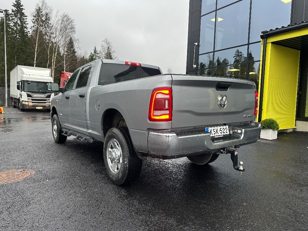 RAM 2500 Tradesman - 皮卡车:图5 RAM 2500 Tradesman - 皮卡车:图5