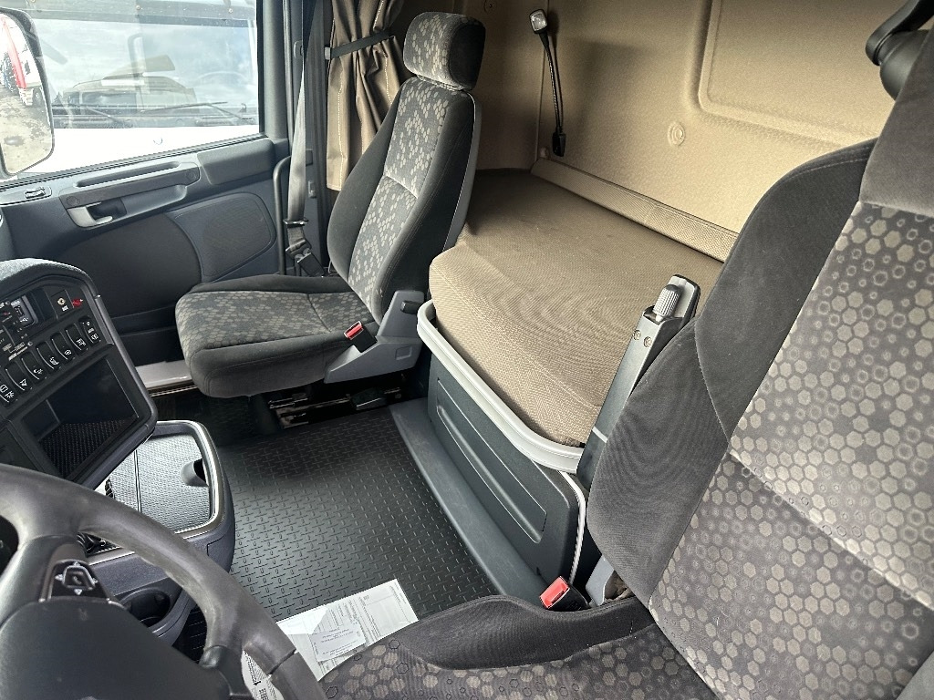 吊钩升降车 Scania R 450 6x2*4：图12
