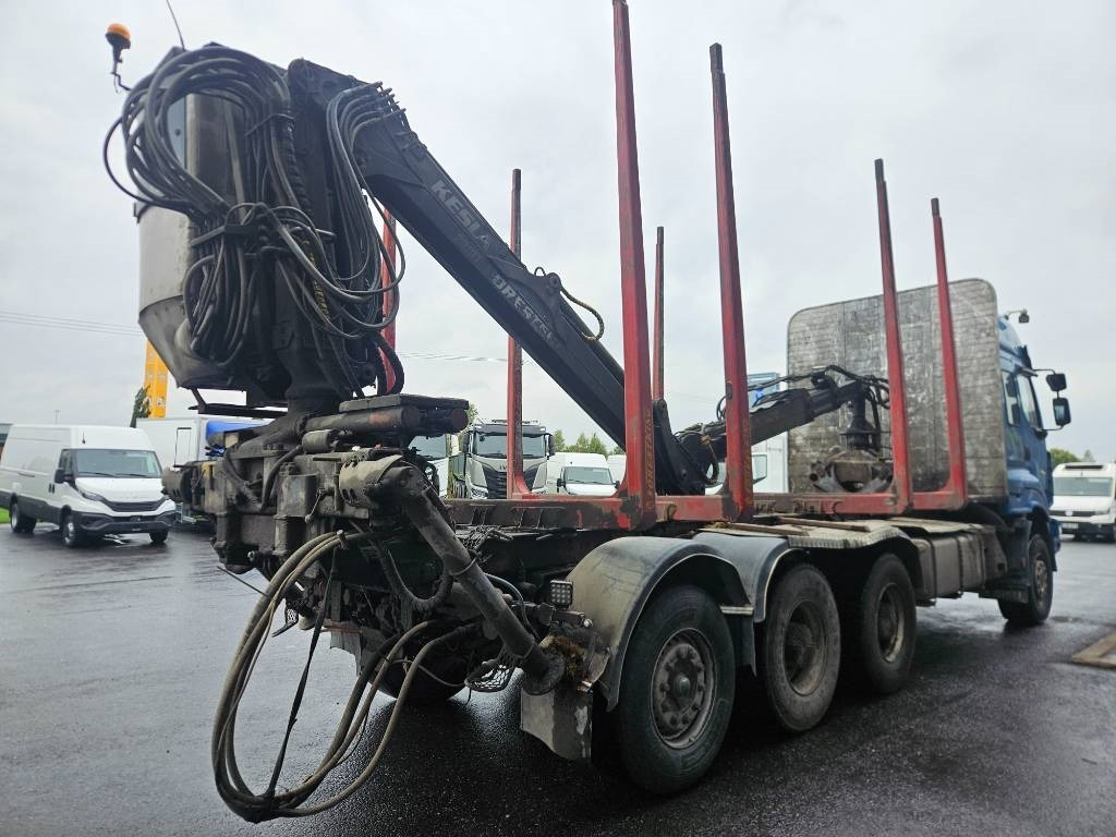 Sisu C600 8x4 kesla 2010 - 木材运输车:图3 Sisu C600 8x4 kesla 2010 - 木材运输车:图3