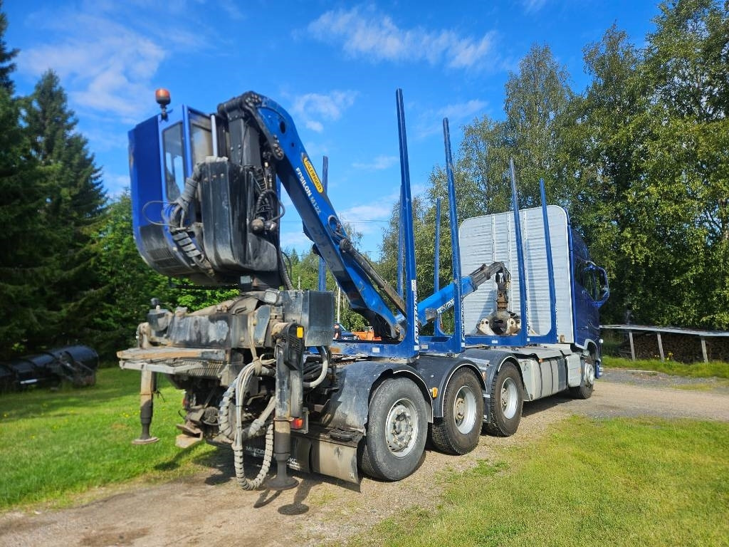 Volvo FH 16 750 8x4 76tn yhdistelmä - 木材运输车:图2 Volvo FH 16 750 8x4 76tn yhdistelmä - 木材运输车:图2