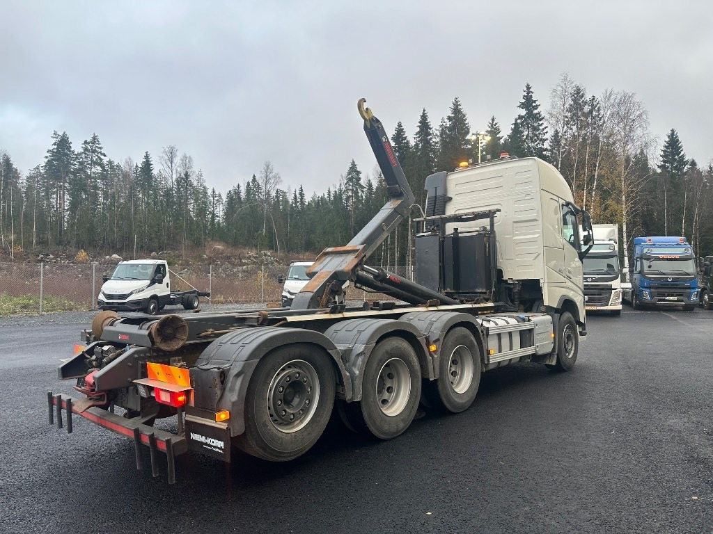 Volvo FH 500 8X4*4 - 吊钩升降车:图4 Volvo FH 500 8X4*4 - 吊钩升降车:图4